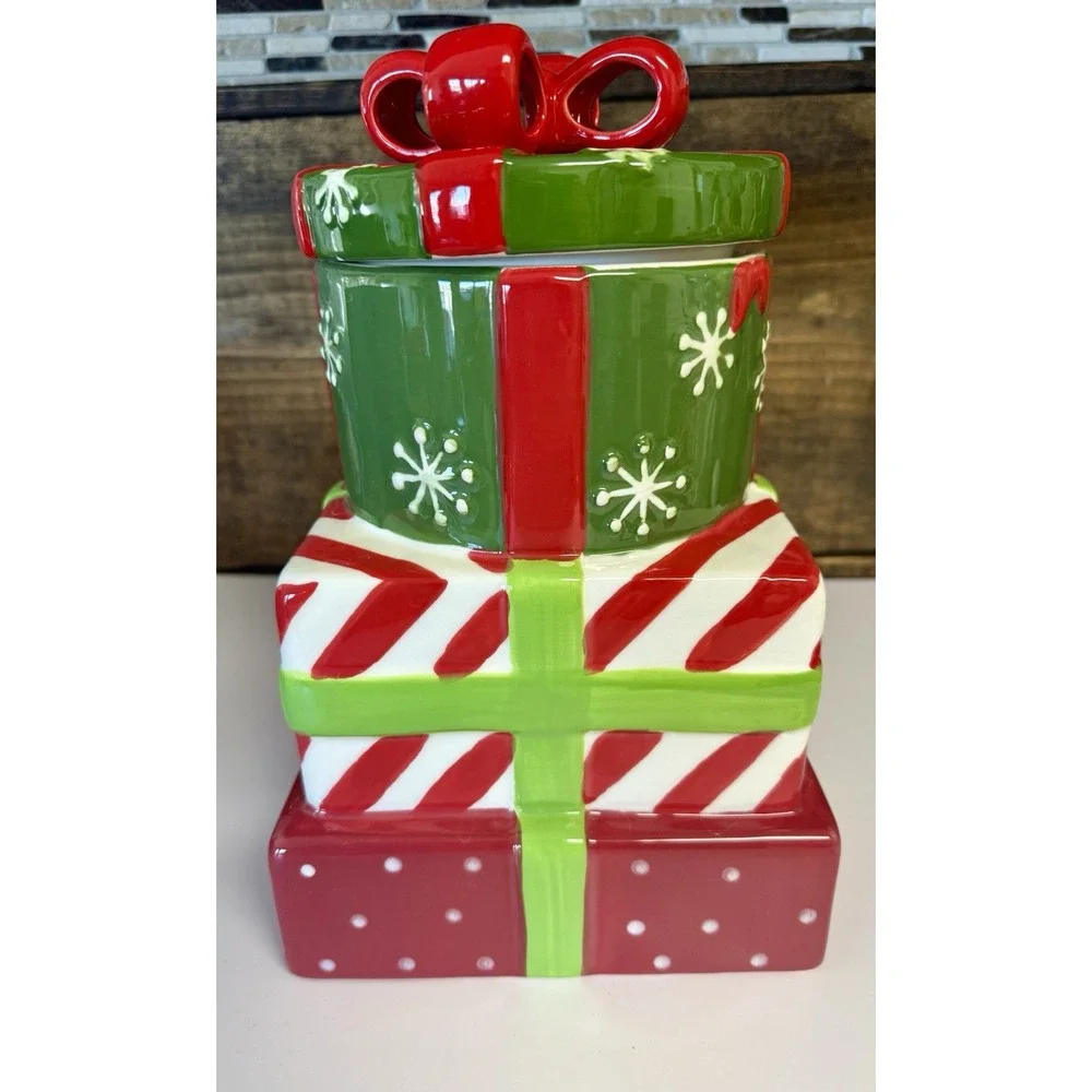 Sleigh Bell Bistro Christmas Cookie Jar‎ Stacked Presents Ceramic Holiday Decor